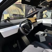 021 Tesla Cybertruck оренда на фотосесію
