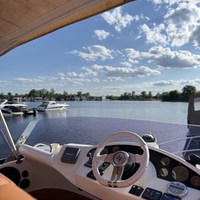 Прокат оренда яхти в Києві