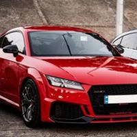 419 Audi TT RS красная для фотосессии съ