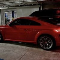 419 Audi TT RS красная для фотосессии съ