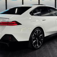 424 BMW 5 G60 белая прокат без водителя