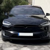 121 Прокат Tesla Model X чорна без водія