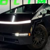 351 Tesla Cybertruck чорний прокат без в