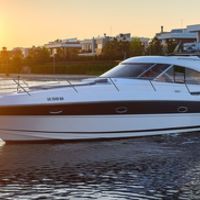 Прокат аренда катера яхты Bavaria 37 Spo