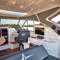 Прокат аренда катера яхты Bavaria 37 Spo