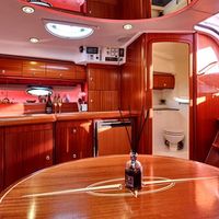 Прокат аренда катера яхты Bavaria 37 Spo
