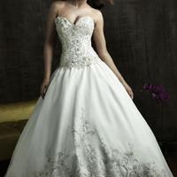 Весільна сукня Allure Bridals