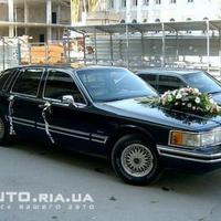 Прокат авто для урочистих подій Lincoln town