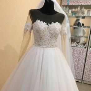 Весільна сукня :)