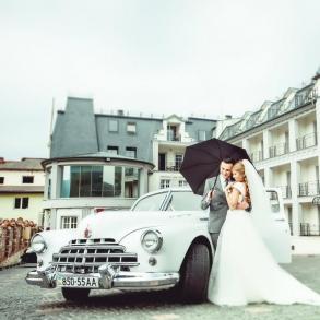 Ретро авто ГАЗ-12 ЗИМ Автомобільний кортеж на весілля