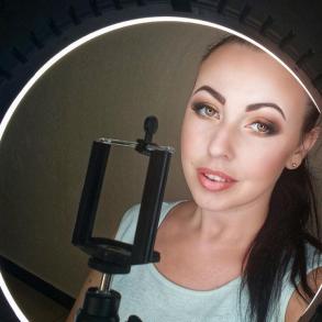 Olena Bodnar Olena Bodnar