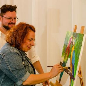 "Картина руками гостей" та "Золоте шоу" "Картина руками гостей" та "Золоте шоу"