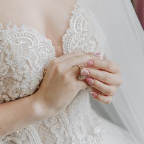 продам або здам в оренду весільне плаття Свадебные платья на вашу свадьбу