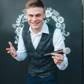 Ведучий Женя Павлюк Ведучі на весілля