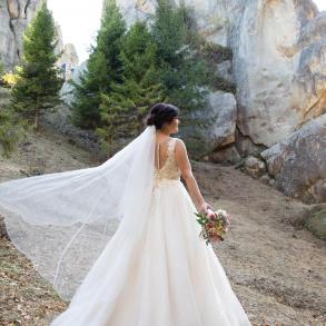 Весільне плаття Весільні сукні на ваше весілля