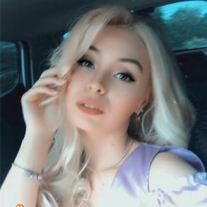 Марта Ведучі на весілля