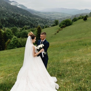 Весільна сукня Весільні сукні на ваше весілля