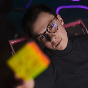 Фокусник-иллюзионист Максим Журавель Шоу та розваги на ваше весілля