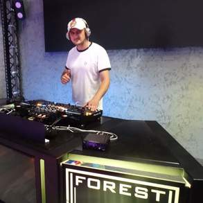 Dj та саксофоніст DJ на ваше весілля