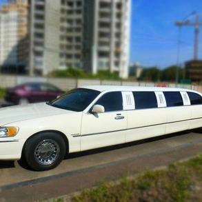 046Лімузин Lincoln Town Car 120 ванільни Автомобильный кортеж на свадьбу