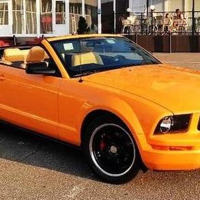 159 Кабріолет Ford Mustang GT помаранчев Автомобільний кортеж на весілля