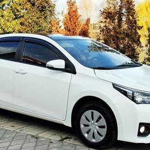 170 Toyota Corolla оренда авто з водієм Автомобільний кортеж на весілля