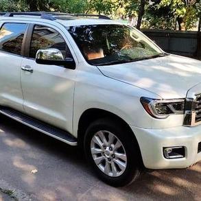 381 Toyota Sequoia оренда білий джип на Автомобільний кортеж на весілля