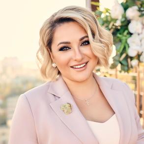 Церемоніймейстер Катя Краснікова Виїздна церемонія на ваше весілля