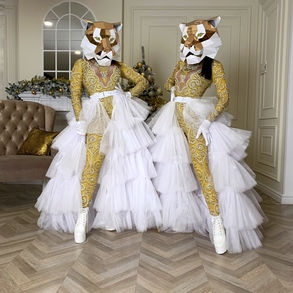 Хостес/жива фотозона - ТИГРИЦІ Шоу та розваги на ваше весілля