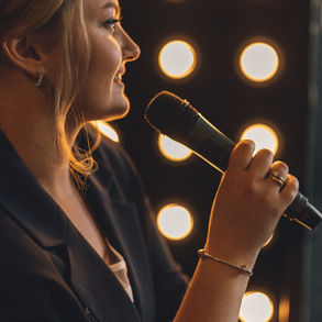 Співуча Ведуча Тетяна Кучнір Ведучі на весілля