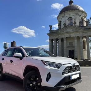Весільний кортеж Toyota RAV4 2023 р.в. Автомобильный кортеж на свадьбу