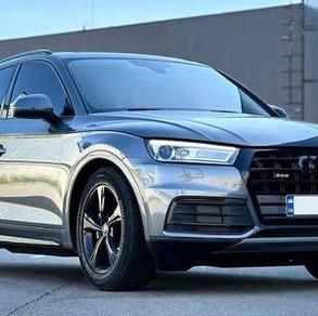 120 Позашляховик Audi Q5-Quattro сіро-го Автомобільний кортеж на весілля