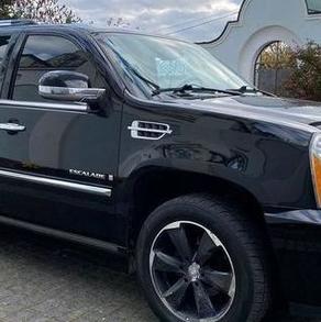 122 Позашляховик Cadillac Escalade замов Автомобільний кортеж на весілля