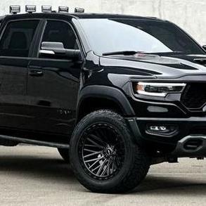 355 Оренда пікапа Ram 1500 TRX Mam Автомобільний кортеж на весілля
