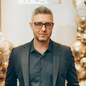 Вася СЛИВЧИК - ВЕДУЧИЙ АТМОСФЕРНИХ ПОДІЙ Ведучі на весілля