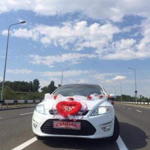 Авто на свадьбу Автомобільний кортеж на весілля