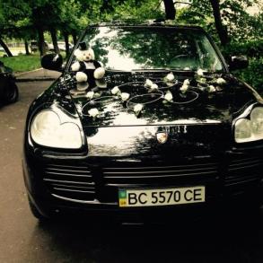 Авто на замовлення Автомобільний кортеж на весілля