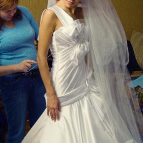 Чарівна весільна сукня