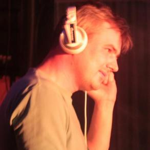 Дискотека на Ваше свято у Львові Dj Юрій Мілославс... DJ на ваше весілля