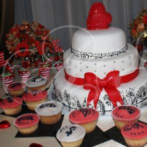 Ексклюзивні торти та фуршети у Хмельницькому Ексклюзивні торти та фуршети у Хмельницькому