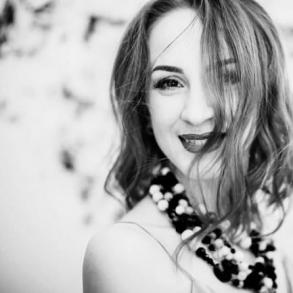 Емілія Сухарина Координатор на ваше весілля