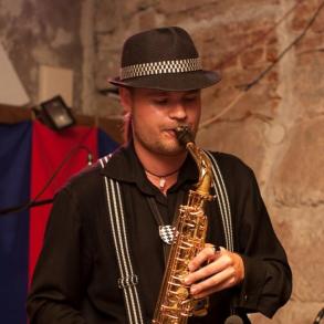 Саксофон на перший весільний танець Артисты на вашей свадьбе