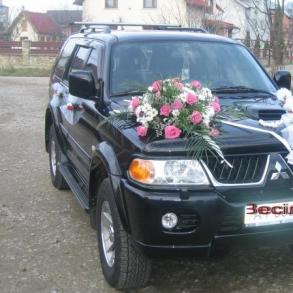 Роман Автомобільний кортеж на весілля