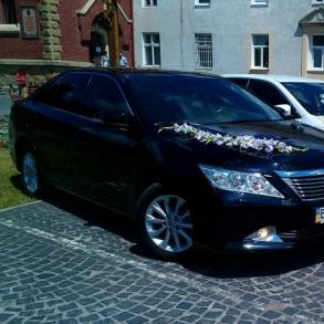 toyota camry Автомобільний кортеж на весілля