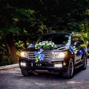 Toyota Land Cruiser 200 / BMW 740 Автомобильный кортеж на свадьбу