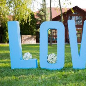 Об'ємні букви  LOVE для фото Оренда Аксесуари на ваше весілля