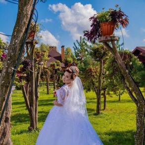 Юлія Весільні сукні на ваше весілля